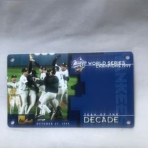 Upper Deck oversized  1999 World Series Team Error Card with serial number.